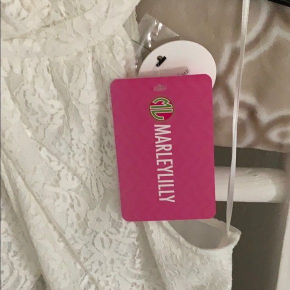 White lace dress - Picture 4 of 4